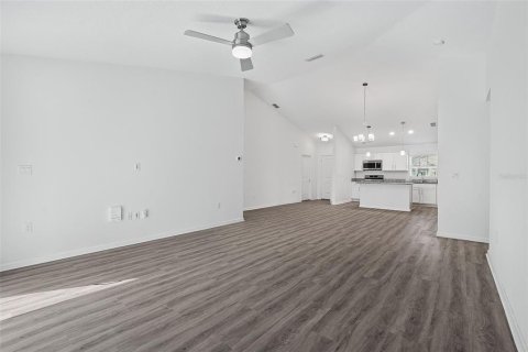 Villa ou maison à vendre à Palm Coast, Floride: 4 chambres, 153.57 m2 № 2420078 - photo 6