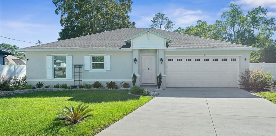 Villa ou maison à Palm Coast, Floride 4 chambres, 153.57 m2 № 2420078