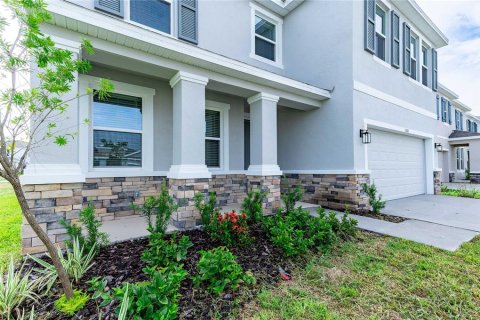 Villa ou maison à louer à Wesley Chapel, Floride: 4 chambres, 256.04 m2 № 1865886 - photo 3