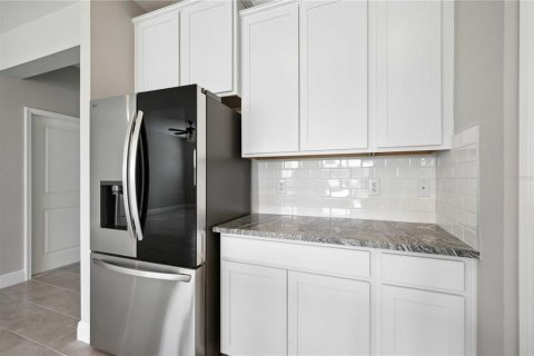 Villa ou maison à louer à Wesley Chapel, Floride: 4 chambres, 256.04 m2 № 1865886 - photo 15