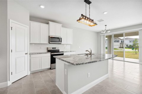 Villa ou maison à louer à Wesley Chapel, Floride: 4 chambres, 256.04 m2 № 1865886 - photo 9