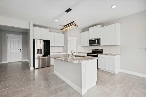 Villa ou maison à louer à Wesley Chapel, Floride: 4 chambres, 256.04 m2 № 1865886 - photo 11