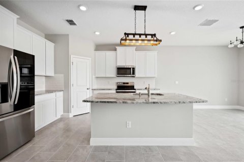 Villa ou maison à louer à Wesley Chapel, Floride: 4 chambres, 256.04 m2 № 1865886 - photo 10