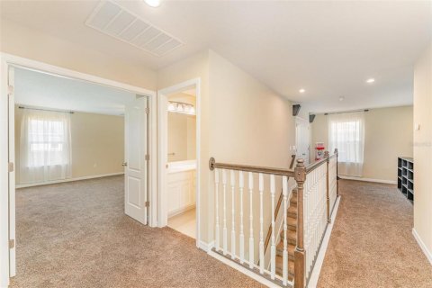 House in Davenport, Florida 4 bedrooms, 294.87 sq.m. № 1904050 - photo 14
