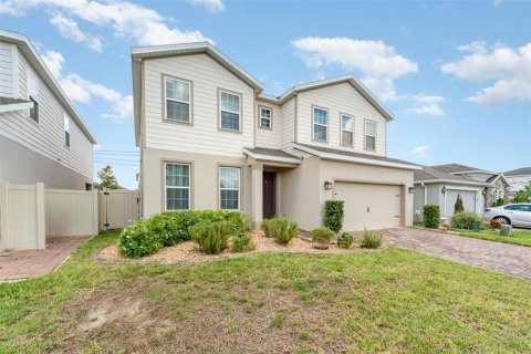 House in Davenport, Florida 4 bedrooms, 294.87 sq.m. № 1904050 - photo 3