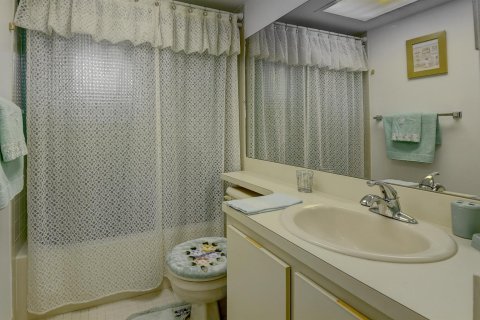 Купить кондоминиум в Делрей-Бич, Флорида 6 комнат, 86.4м2, № 2147245 - фото 19