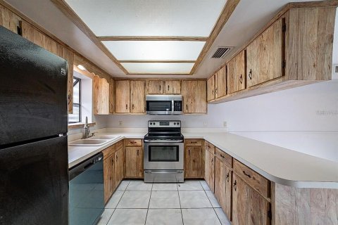 Townhouse in Sanford, Florida 2 bedrooms, 146.79 sq.m. № 1849995 - photo 6