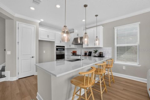 Villa ou maison à vendre à Kissimmee, Floride: 4 chambres, 204.11 m2 № 2414917 - photo 2