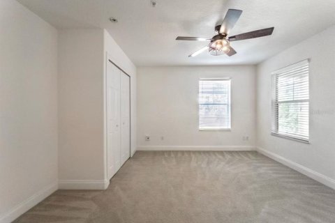 Adosado en venta en Orlando, Florida, 3 dormitorios, 231.23 m2 № 2201938 - foto 24