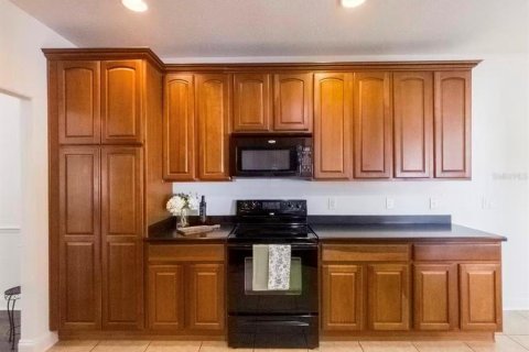 Adosado en venta en Orlando, Florida, 3 dormitorios, 231.23 m2 № 2201938 - foto 13