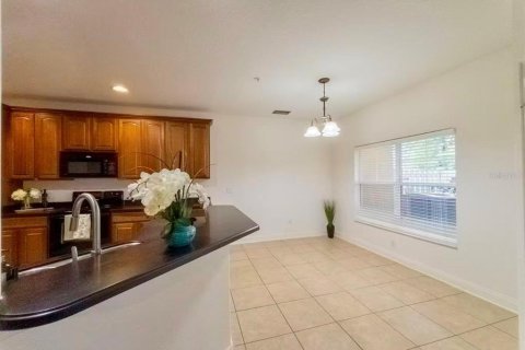 Adosado en venta en Orlando, Florida, 3 dormitorios, 231.23 m2 № 2201938 - foto 15