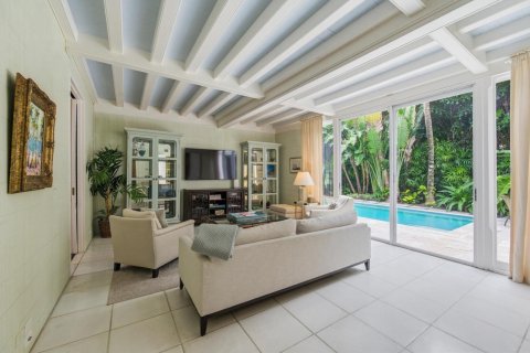 House in Palm Beach, Florida 5 bedrooms, 345.69 sq.m. № 2087773 - photo 9