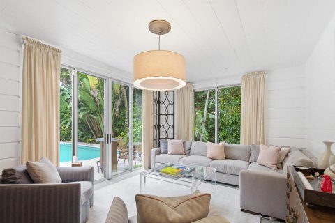 House in Palm Beach, Florida 5 bedrooms, 345.69 sq.m. № 2087773 - photo 5