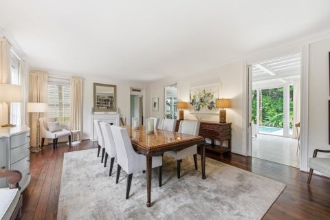 House in Palm Beach, Florida 5 bedrooms, 345.69 sq.m. № 2087773 - photo 4