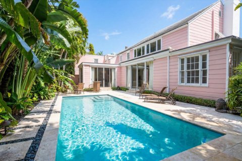 House in Palm Beach, Florida 5 bedrooms, 345.69 sq.m. № 2087773 - photo 29