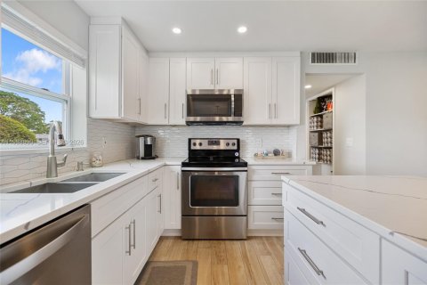 Condominio en venta en Delray Beach, Florida, 2 dormitorios, 81.75 m2 № 2056088 - foto 11