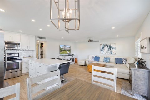 Condominio en venta en Delray Beach, Florida, 2 dormitorios, 81.75 m2 № 2056088 - foto 7