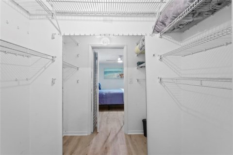 Condominio en venta en Largo, Florida, 2 dormitorios, 65.4 m2 № 2230876 - foto 21