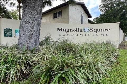 Condominio en Largo, Florida, 2 dormitorios № 2230876