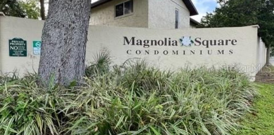 Condominio en Largo, Florida, 2 dormitorios № 2230876