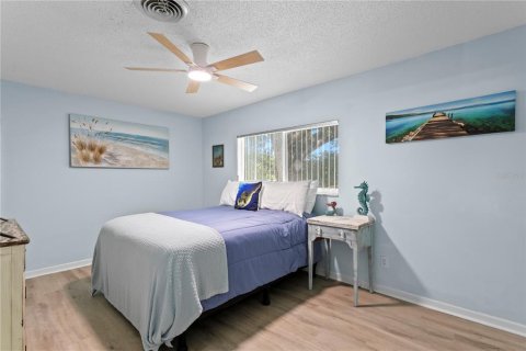Condominio en venta en Largo, Florida, 2 dormitorios, 65.4 m2 № 2230876 - foto 19