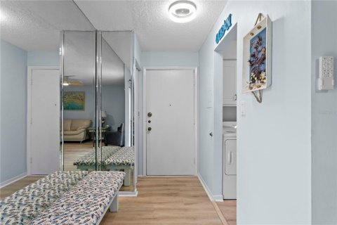 Condominio en venta en Largo, Florida, 2 dormitorios, 65.4 m2 № 2230876 - foto 3