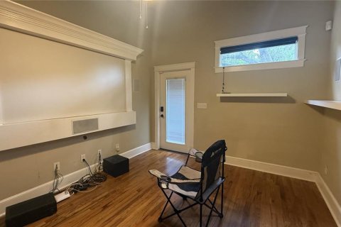 Villa ou maison à louer à Tampa, Floride: 2 chambres, 137.12 m2 № 2385652 - photo 15