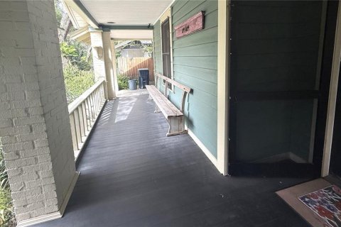Villa ou maison à louer à Tampa, Floride: 2 chambres, 137.12 m2 № 2385652 - photo 3
