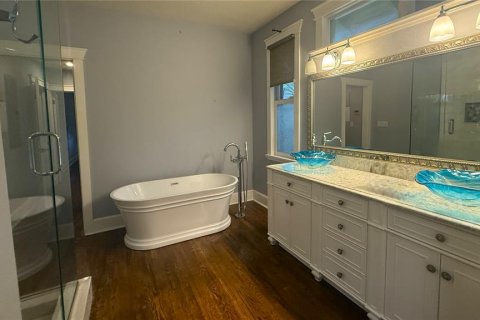 Villa ou maison à louer à Tampa, Floride: 2 chambres, 137.12 m2 № 2385652 - photo 23
