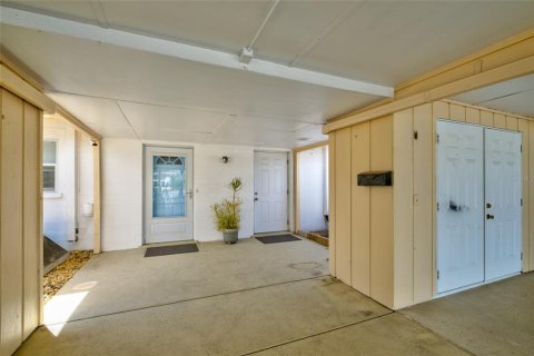 Casa en venta en Bradenton, Florida, 1 dormitorio, 70.79 m2 № 1870806 - foto 8