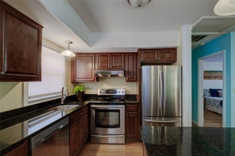 Casa en venta en Bradenton, Florida, 1 dormitorio, 70.79 m2 № 1870806 - foto 12
