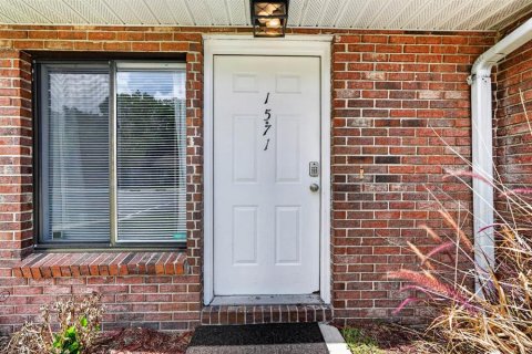 Townhouse in Daytona Beach, Florida 2 bedrooms, 85.56 sq.m. № 2100286 - photo 3