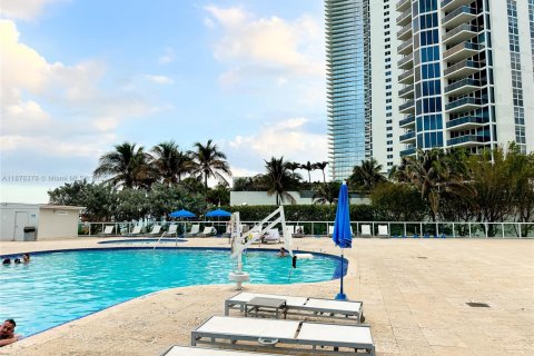 Copropriété à vendre à Sunny Isles Beach, Floride: 39.02 m2 № 1929351 - photo 5