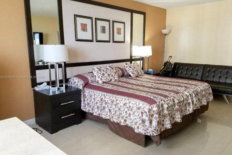 Copropriété à vendre à Sunny Isles Beach, Floride: 39.02 m2 № 1929351 - photo 16