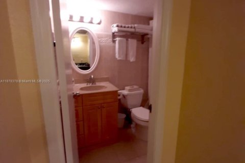 Copropriété à vendre à Sunny Isles Beach, Floride: 39.02 m2 № 1929351 - photo 19