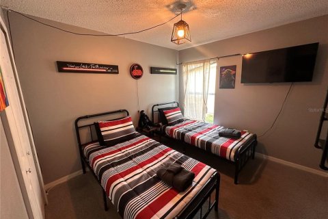 House in Haines City, Florida 4 bedrooms, 143.63 sq.m. № 1525316 - photo 8