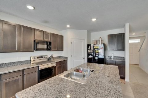 Villa ou maison à louer à Riverview, Floride: 5 chambres, 268.39 m2 № 1842021 - photo 10