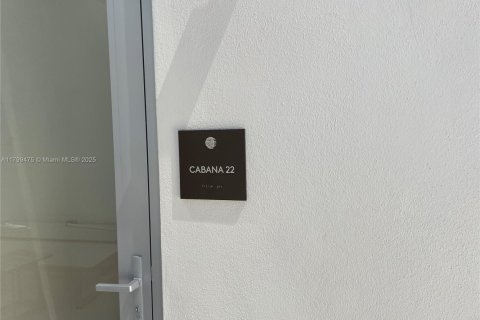 Купить кондоминиум в Санни-Айлс-Бич, Флорида 21.37м2, № 1959434 - фото 2