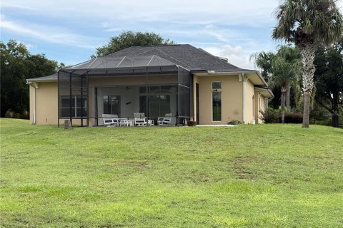Villa ou maison à vendre à Lady Lake, Floride: 3 chambres, 213.95 m2 № 2410403 - photo 3