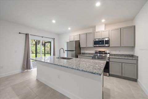 Villa ou maison à vendre à North Port, Floride: 4 chambres, 171.87 m2 № 1910833 - photo 16