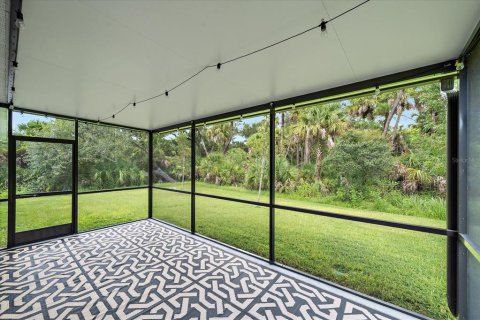 Villa ou maison à vendre à North Port, Floride: 4 chambres, 171.87 m2 № 1910833 - photo 22