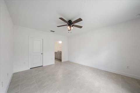 Villa ou maison à vendre à North Port, Floride: 4 chambres, 171.87 m2 № 1910833 - photo 24