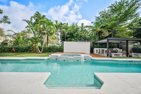 Casa en venta en Miami, Florida, 4 dormitorios, 191.38 m2 № 1984408 - foto 8
