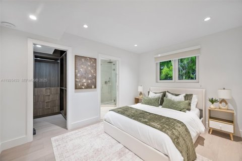 Casa en venta en Miami, Florida, 4 dormitorios, 191.38 m2 № 1984408 - foto 20