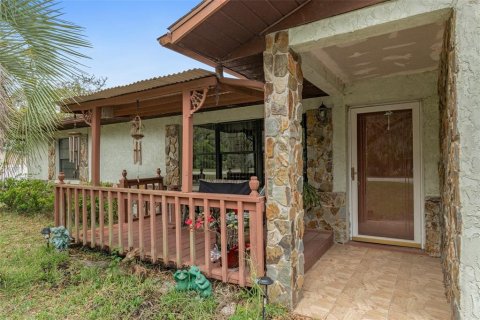 House in Crystal River, Florida 2 bedrooms, 122.91 sq.m. № 1654790 - photo 2
