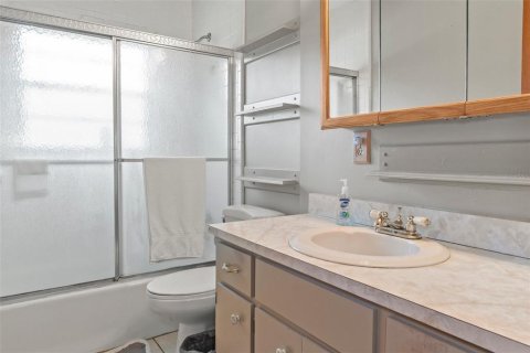 House in Crystal River, Florida 2 bedrooms, 122.91 sq.m. № 1654790 - photo 14