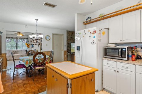 House in Crystal River, Florida 2 bedrooms, 122.91 sq.m. № 1654790 - photo 8