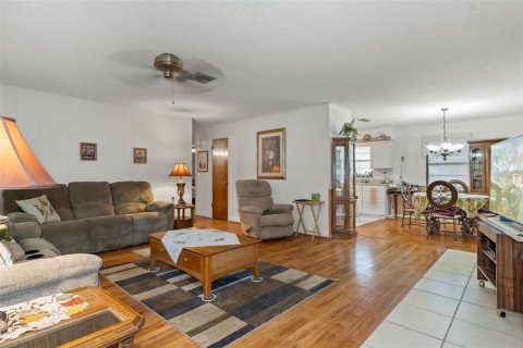 House in Crystal River, Florida 2 bedrooms, 122.91 sq.m. № 1654790 - photo 3