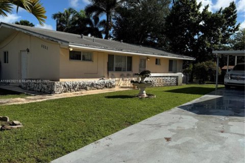 Casa en venta en Miami, Florida, 3 dormitorios, 134.71 m2 № 1952282 - foto 3