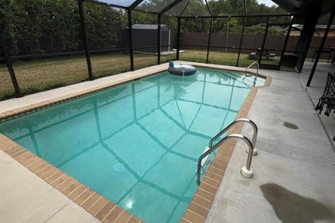 Villa ou maison à vendre à Cape Coral, Floride: 3 chambres, 114.36 m2 № 2398272 - photo 19
